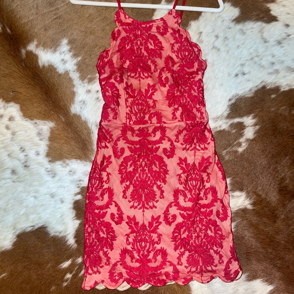 Red lace open-back dress - Xenia Boutique